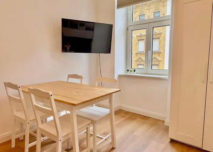 公寓 Stylish Renovated With Free Parking *